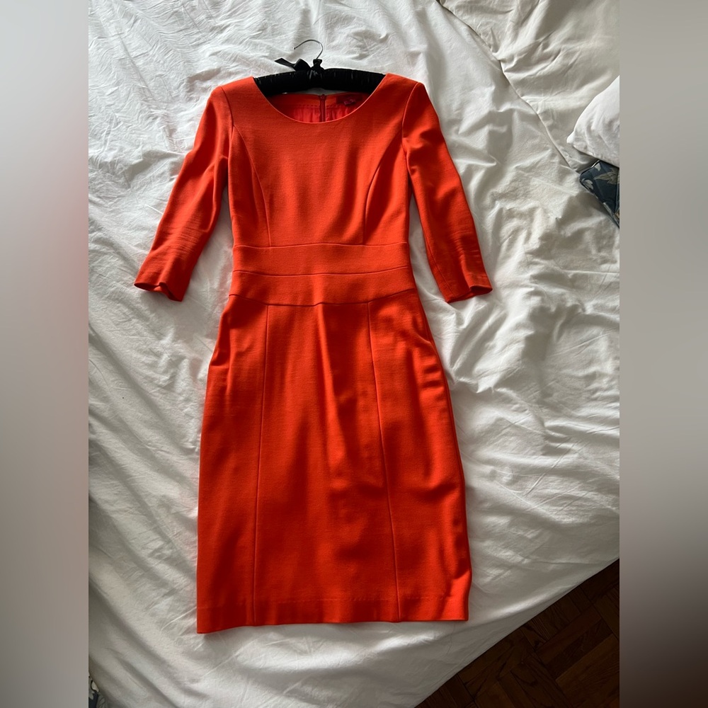 Orange Hugo boss dress. Excellent condition. Size 2.